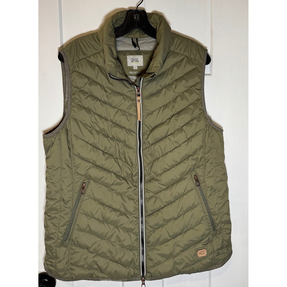 Camel Active womens Olive Green Recycled Puffer Vest  Size 44 7R48 B5.2